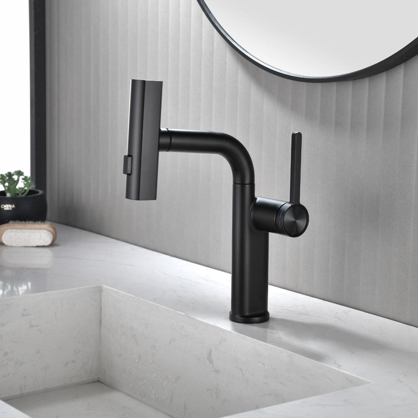 Dowler Single Hole Pull-Out Bathroom Faucet with Pull Out Sprayer-BF2401