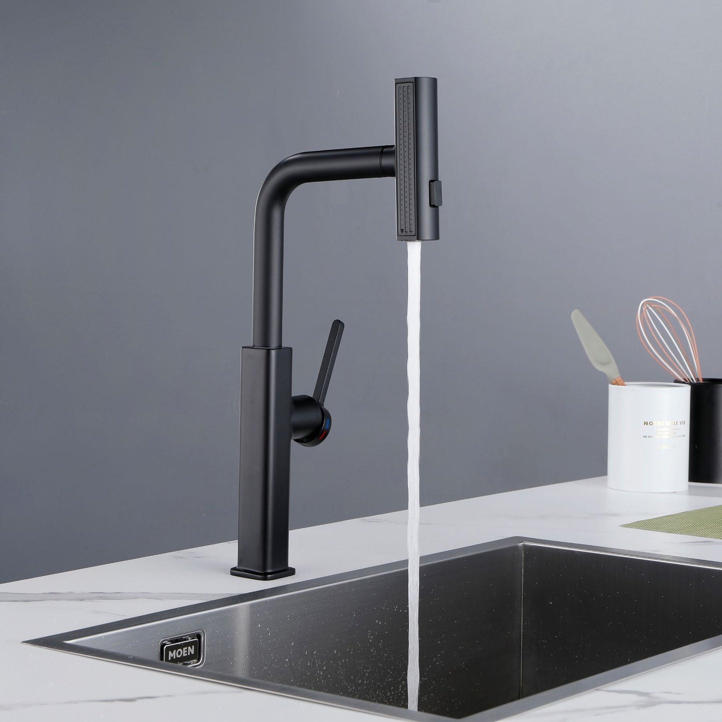 Dowler Single Handle Pull-Out Kitchen Faucet-KF2404